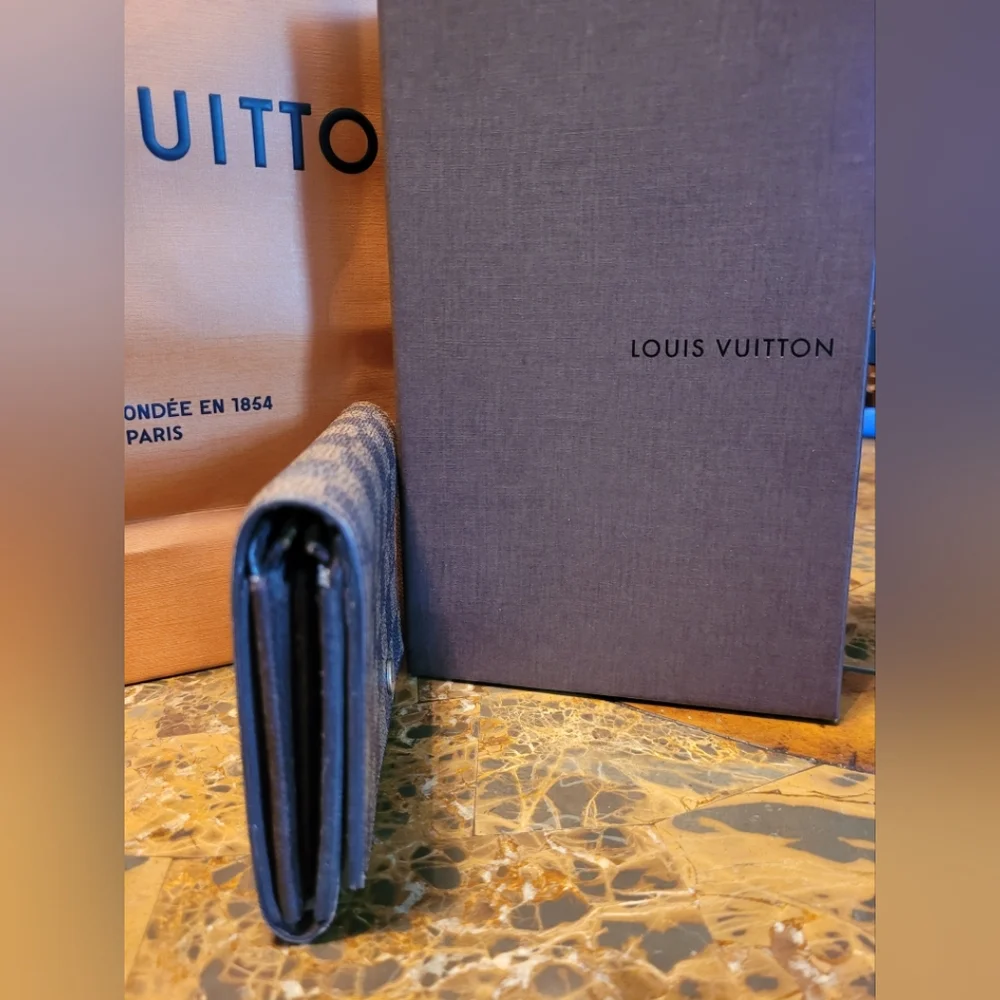 Louis Vuitton damier ebene wallet. - Picture 4 of 7